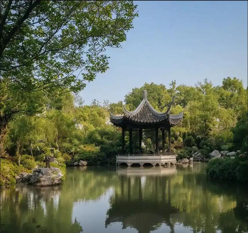 玉溪雪枫餐饮有限公司